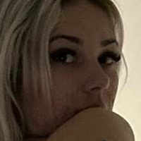 Zara Mander Meztelen