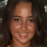 Zarah McAdam Meztelen
