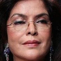 Zeenat Aman Meztelen