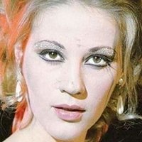Zoe Laskari Meztelen