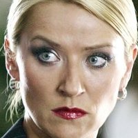 Zoe Lucker Meztelen