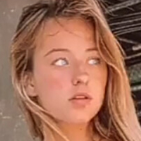 Zoey Aune Meztelen