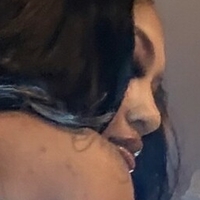 Zuri Meztelen